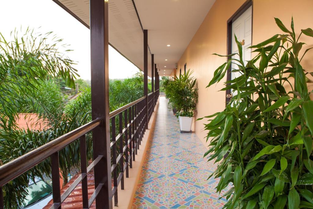 Phuket Airport Inn Ban Bo Han Extérieur photo